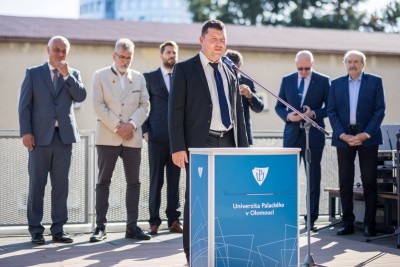 Univerzita Palackého otevřela unikátní prostor, kde mohou sdílet své znalosti výzkumníci, firmy i studenti