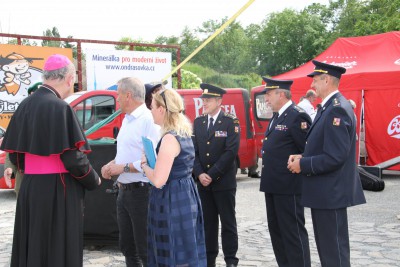 Hejtman Rozbořil pokřtil knihu o dobrovolných hasičích Olomouckého kraje