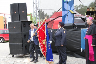 Hejtman Rozbořil pokřtil knihu o dobrovolných hasičích Olomouckého kraje