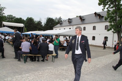 Hejtman Rozbořil pokřtil knihu o dobrovolných hasičích Olomouckého kraje