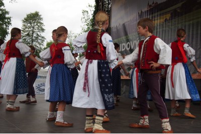 Hejtman Ladislav Okleštěk se zúčastnil mezinárodního folklorního festivalu ve Velké Bystřici